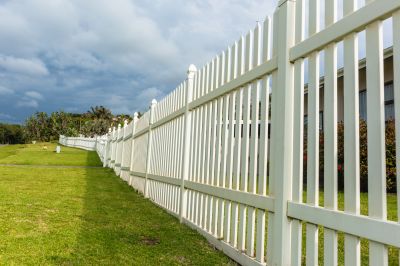Fence Maintenance Service